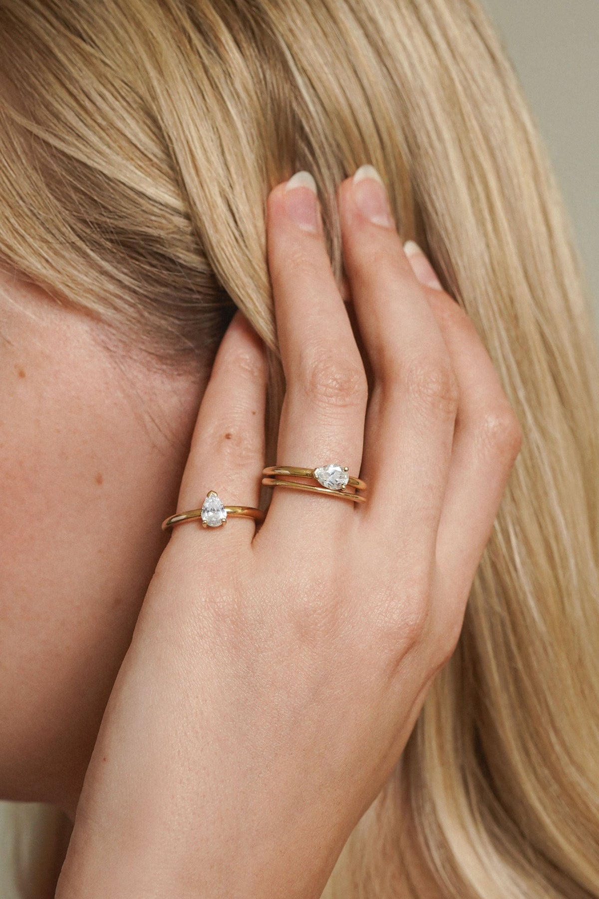 MOON SOLITAIRE H PEAR DIAMOND RING SET