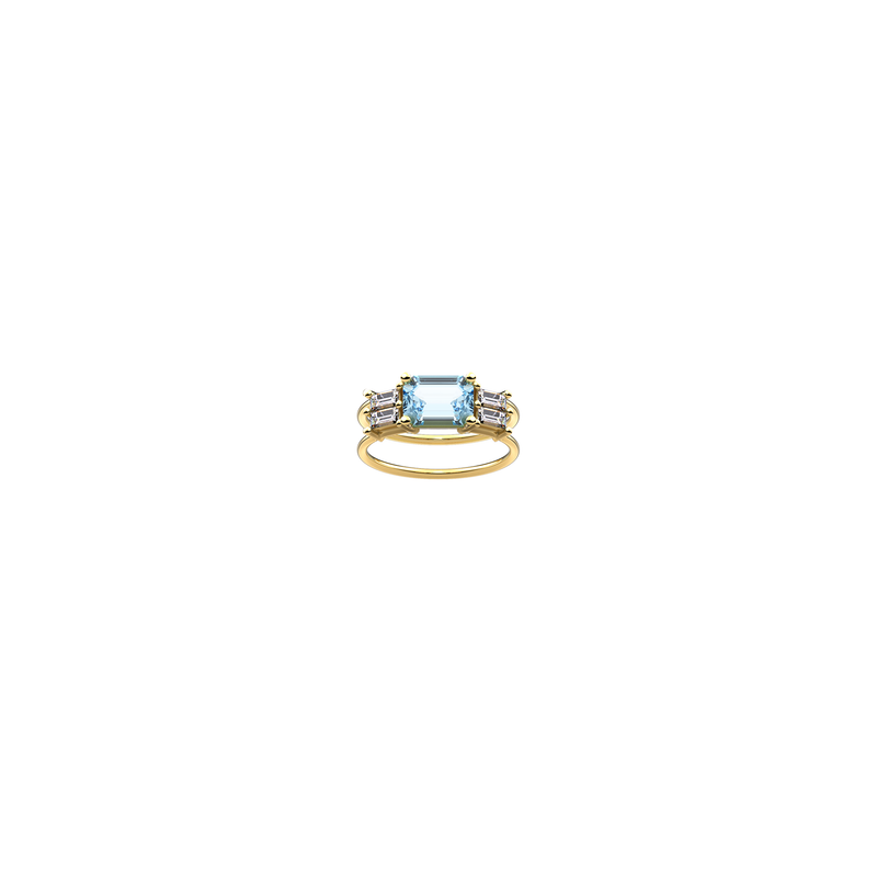 Linea Octavia Topaz ring in 18K yellow gold, featuring a central octogone blue topaz, and 2 baguette-shaped diamonds on either side of it, on a white background. By Nayestones, Belgian fine jeweler. Nayestones