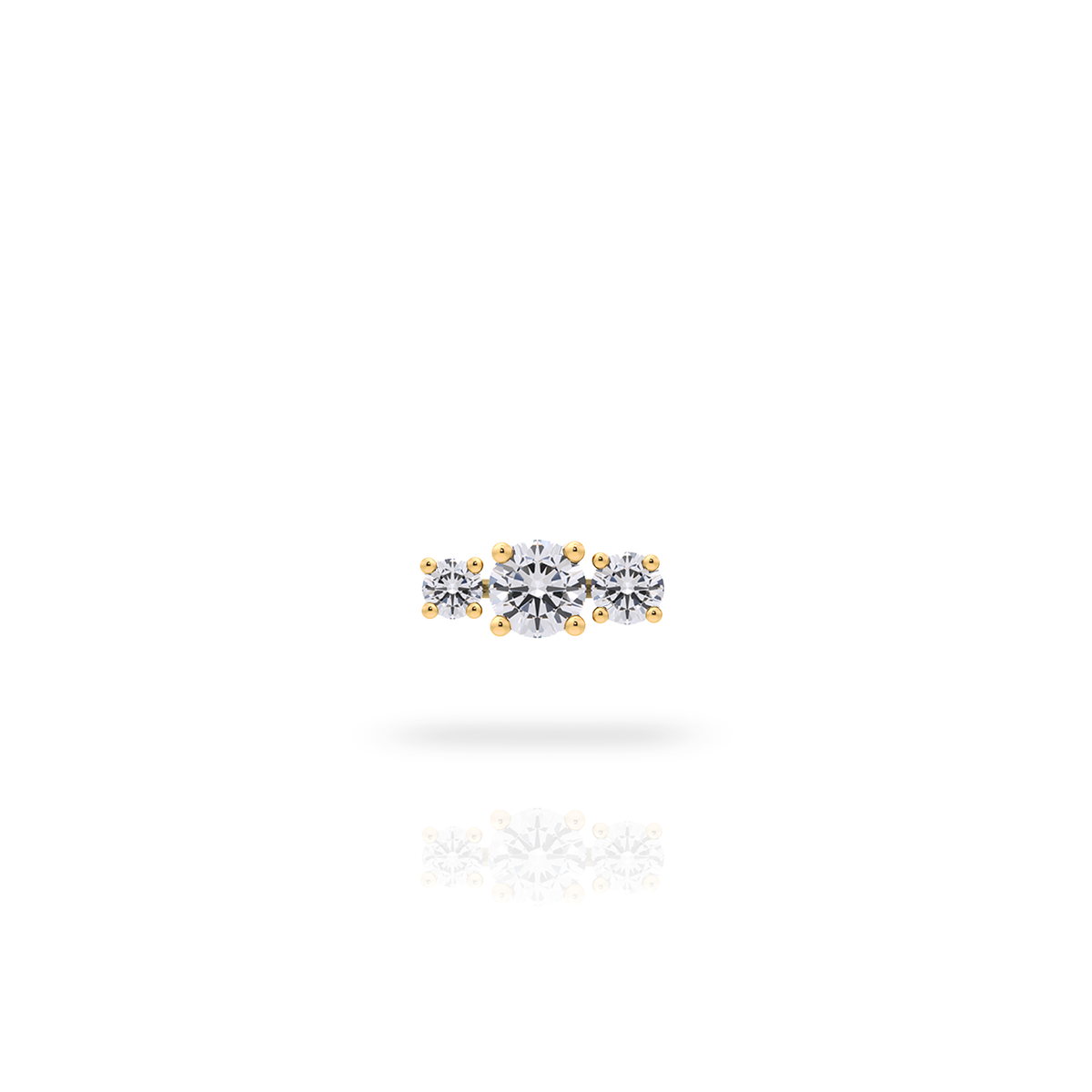 Trilogy earring in 18K yellow gold with a 0.50 carat center diamond stone and two smaller diamonds on the sides, on a white background. By Nayestones, Belgian fine jewelry brand.