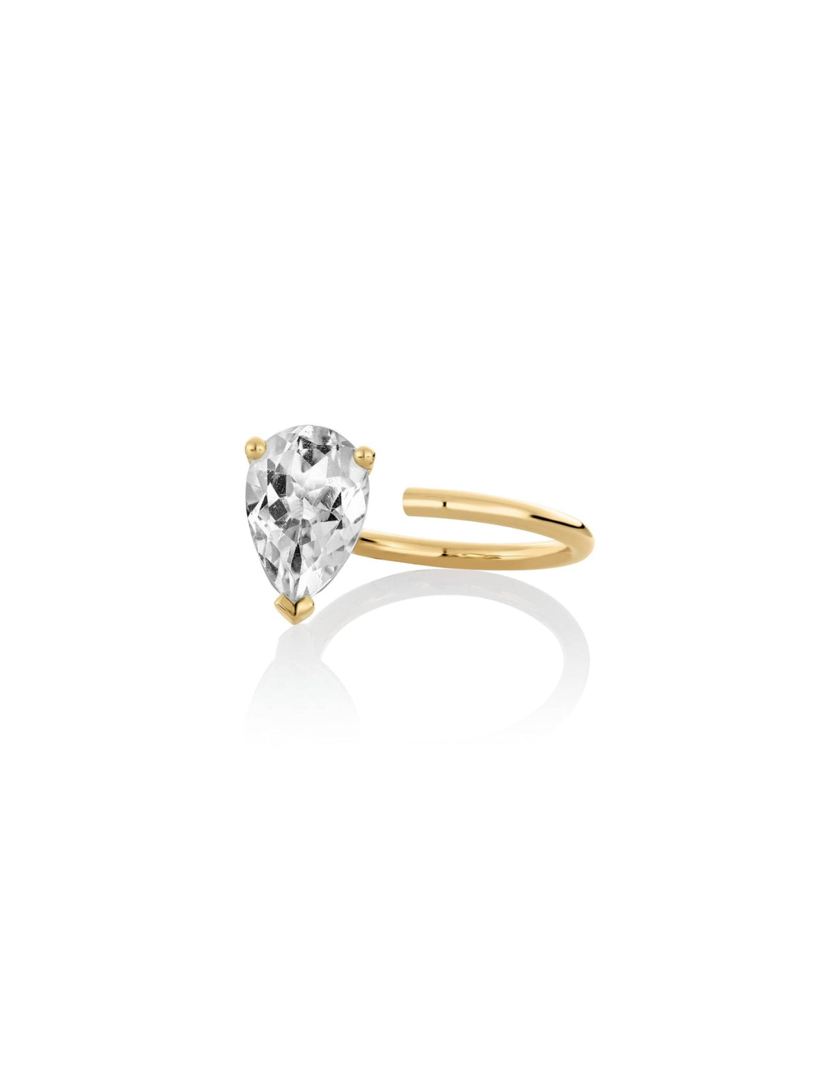 Bloom Ring in 9k yellow gold ring with a white topaz stone by Nayestones, Belgian fine jewelry.