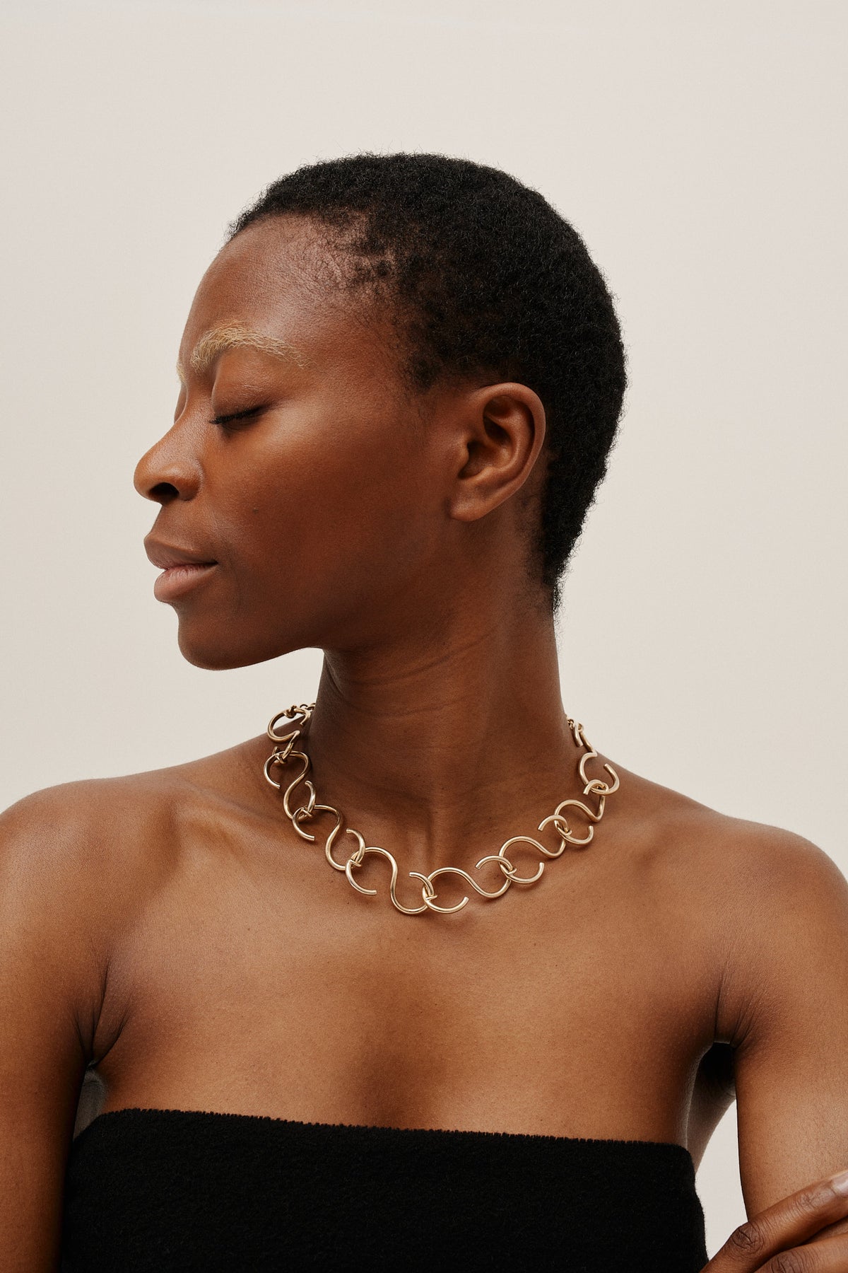 INFINITY HALO NECKLACE