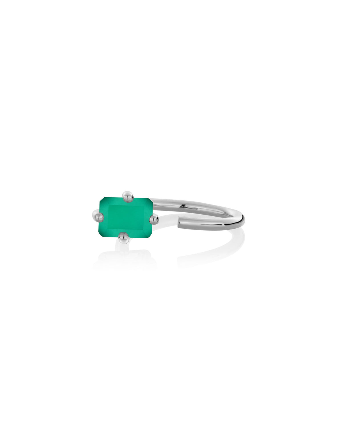 Octogone Ring in 9K white gold with an octagon cut green onyx by Nayestones, Belgian fine jewelry.