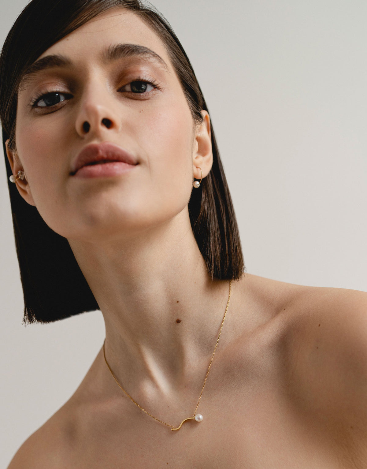 9k yellow gold earring with pearl - One Pearl Hoop Earring - Nayestones