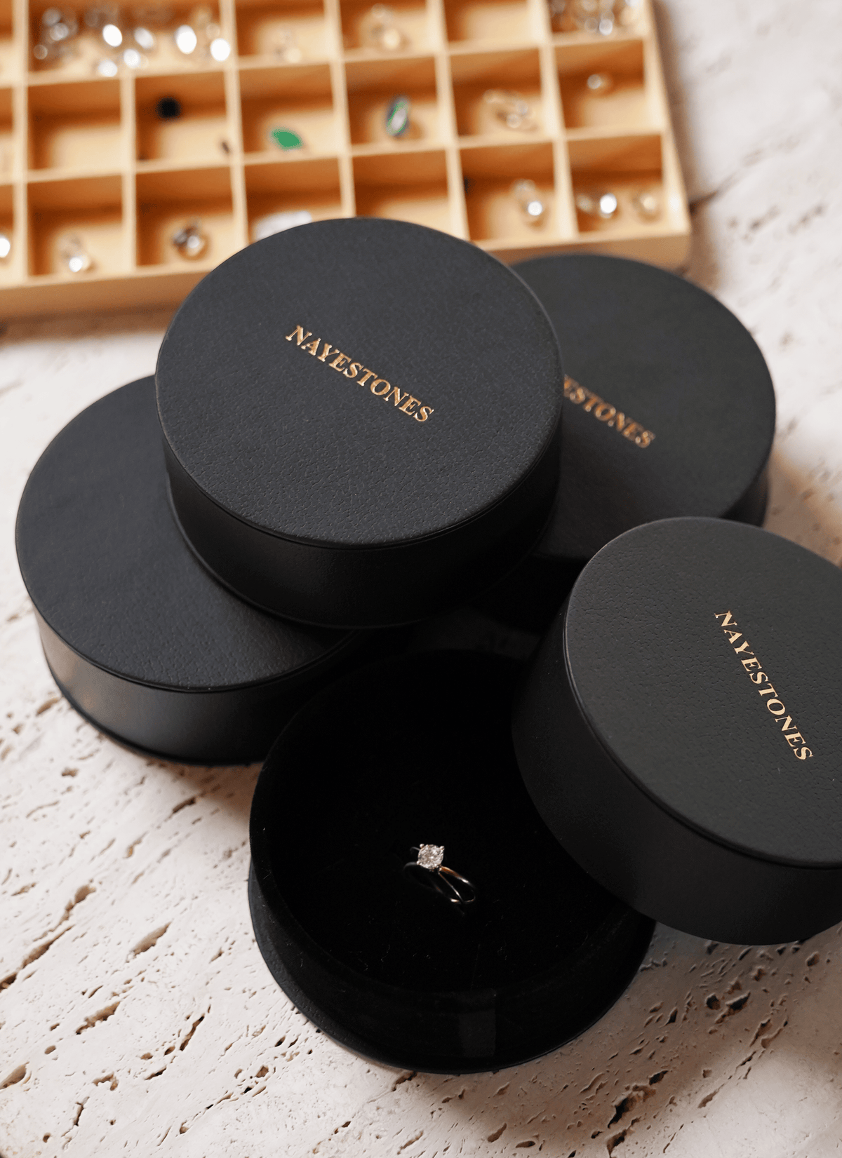 DIAMOND GOLD RING AND BOX NAYESTONES GIFT CARD