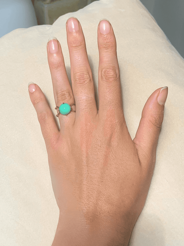 Metal: 14K sustainable yellow, white or pink gold Stone: malachite, morganite, chalcedony, opal, lapis lazuli, chrysoprase, rhodocrosite (oval), turquoise. This modern ring is shown as a pinky ring but is beautiful on any finger of the hand. Just select the the size according to your ring size. Nayestones