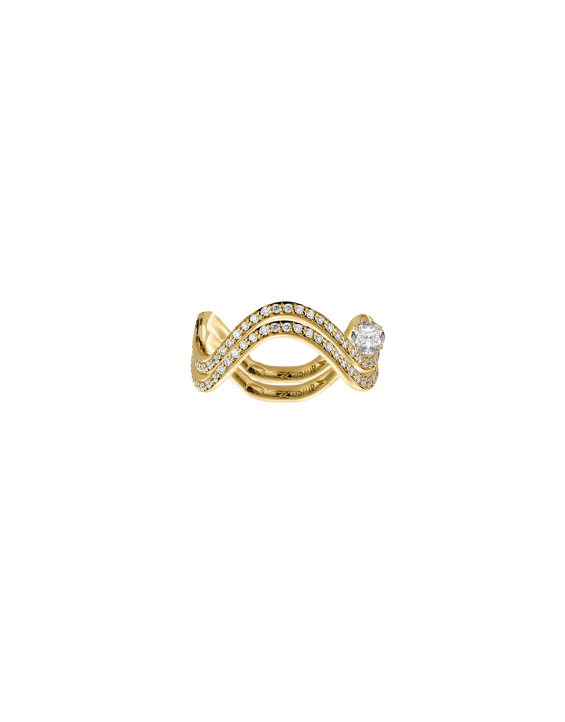 Petite Comete wedding and engagement ring in 18k yellow gold ring with a 0.25 carat round star diamond and double pavé diamonds by Nayestones, Belgian Fine Jewelry. Nayestones