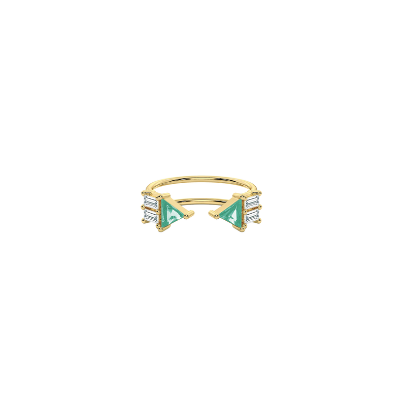 Designer emerald ring in 18-karat gold with four dazzling white diamond baguettes, crafted by Nayestones, renowned Belgian jewelry artisans Nayestones