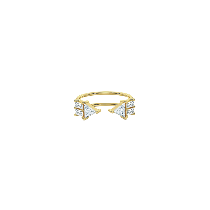 Atlante Diamond 18 carat Gold ring featuring two trillion  stone and four baguette  - Lab grown Diamonds