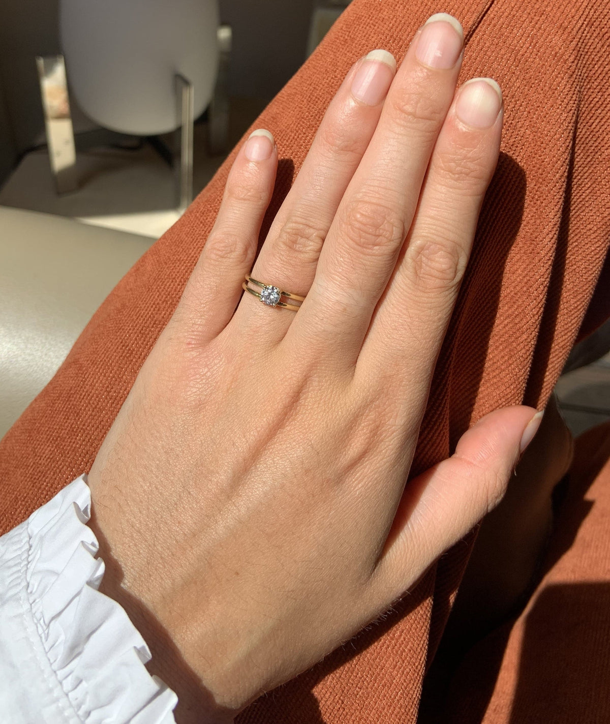 Double band promise ring in 18K yellow gold with 0.75 carat diamond by Nayestones, Belgian fine jewelry brand.
