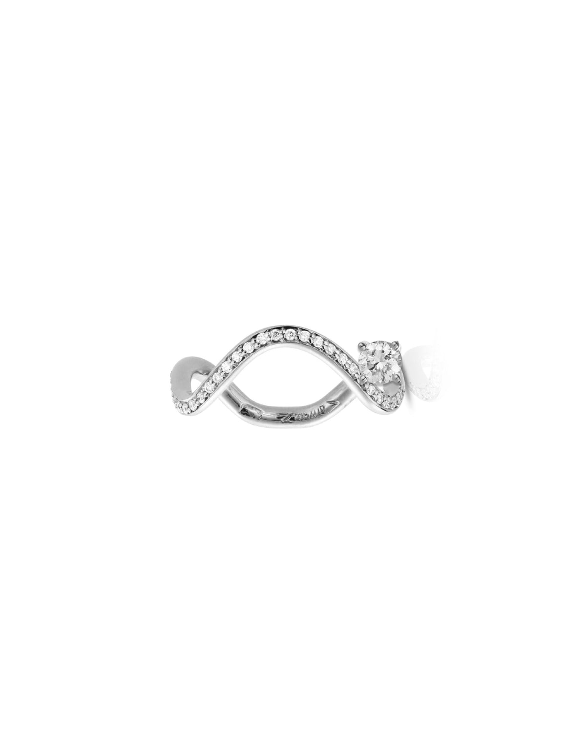 Double Petite Comète wedding ring set in 18k white gold with a 0.25ct round star diamond and pavé diamonds, by Nayestones, Belgian fine jewelry 