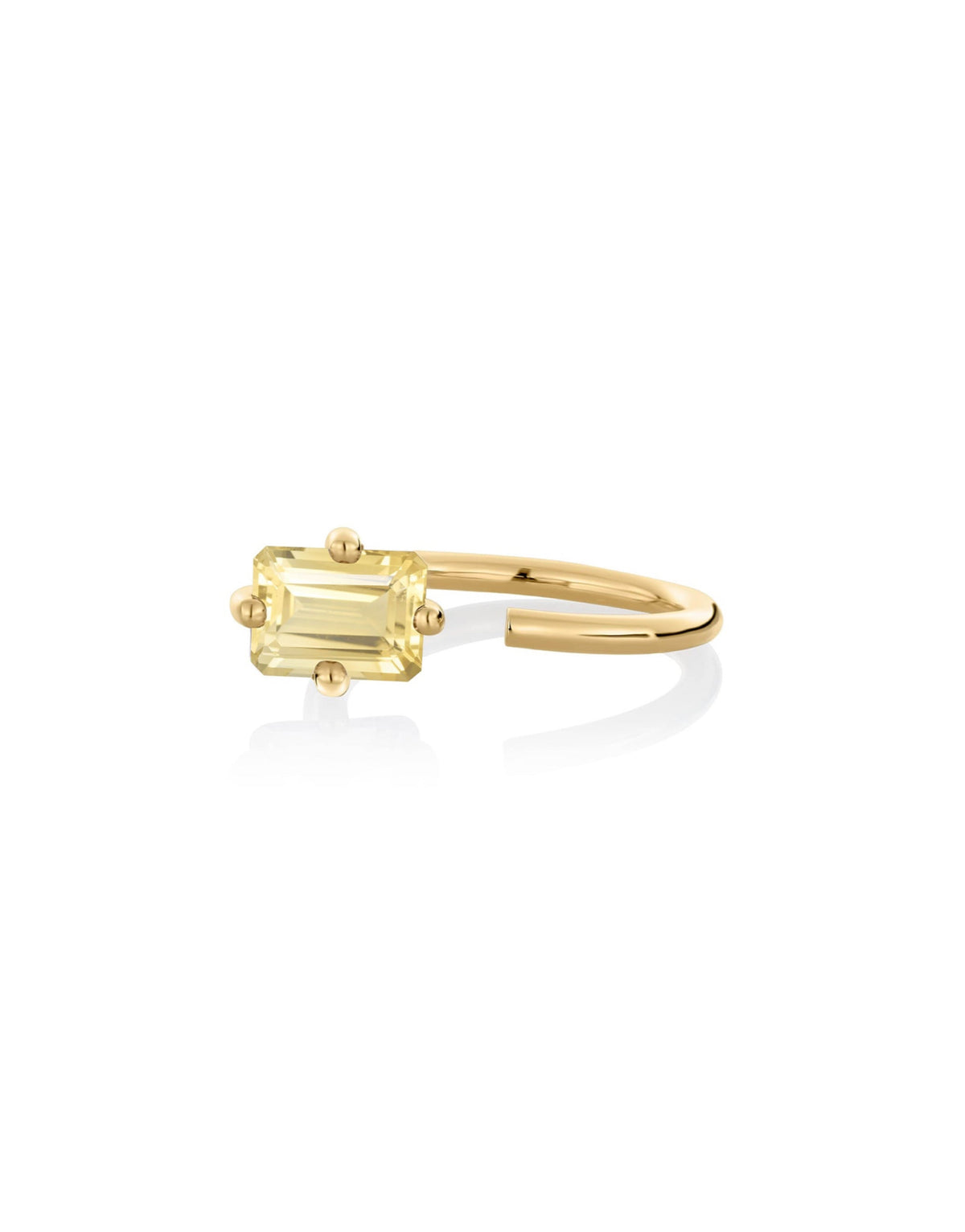 Signature Octogone engagement ring in 9k yellow gold with an octagon-cut citrine by Nayestones, Belgian Fine Jewelry.