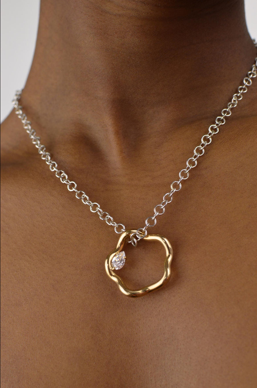 Nayestones Petite Comete Silver Necklace with silver chain and gold plated pendant, with white pear cut stone - made in Antwerp