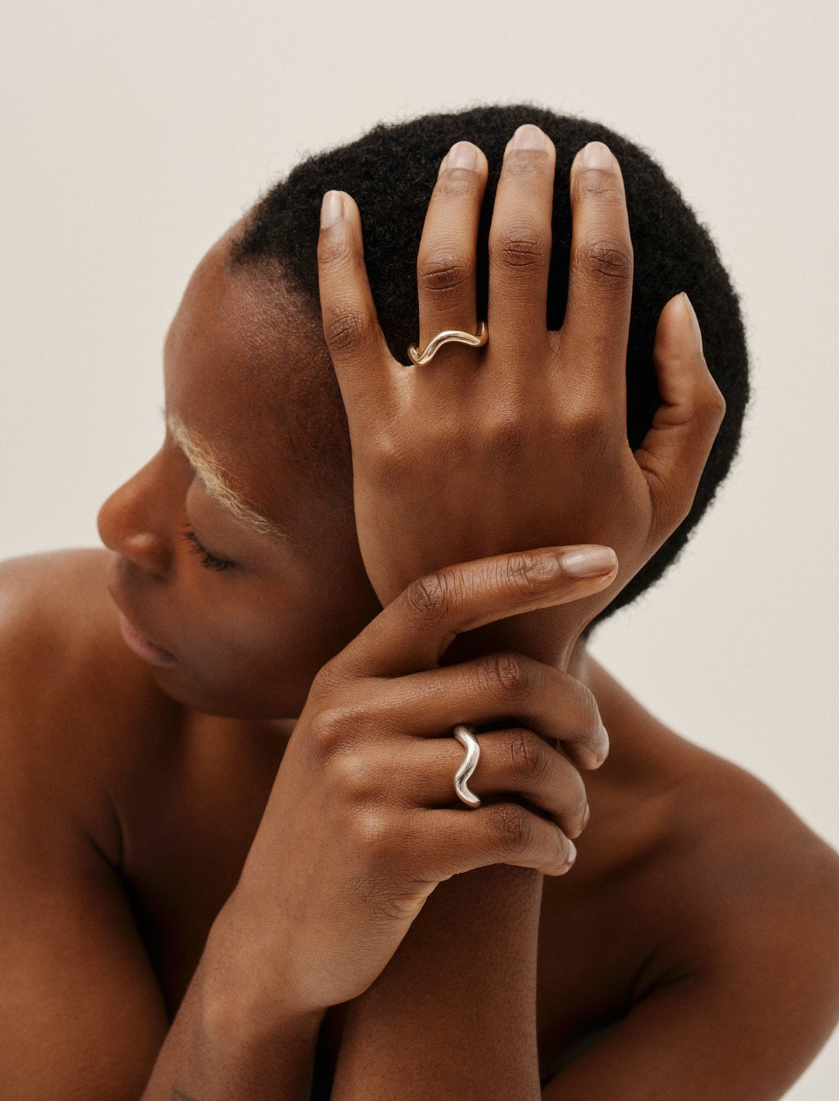 Petite Comète chunky ring in 925 silver and 18k Vermeil (silver plated gold) by Nayestone, Belgian fine jewelry 