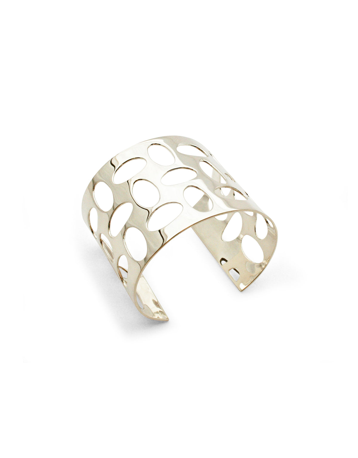 Skin Cuff in 925 Silver by Nayestones, Belgian fine jewelry. 