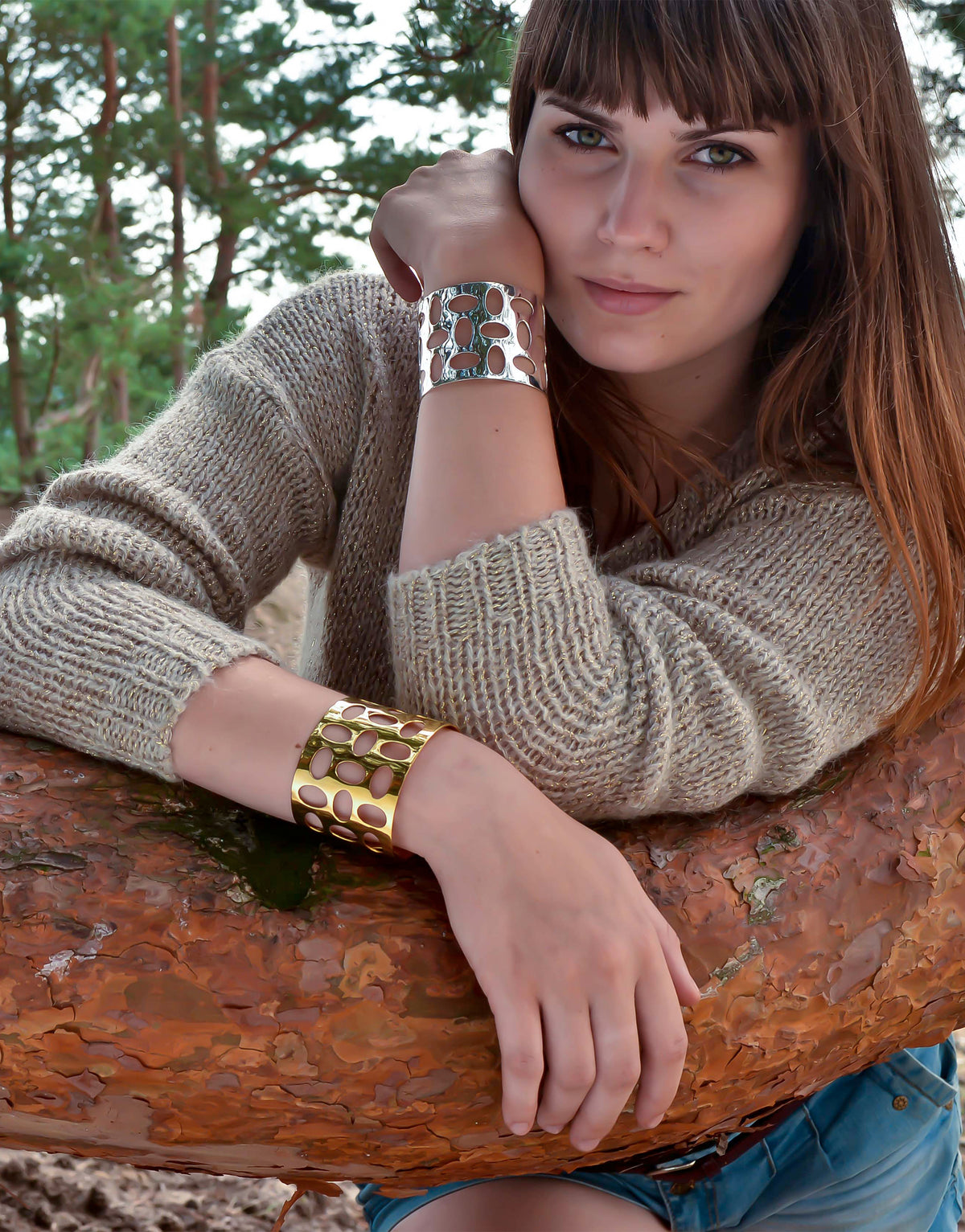 Skin Cuff in 925 Silver by Nayestones, Belgian fine jewelry.