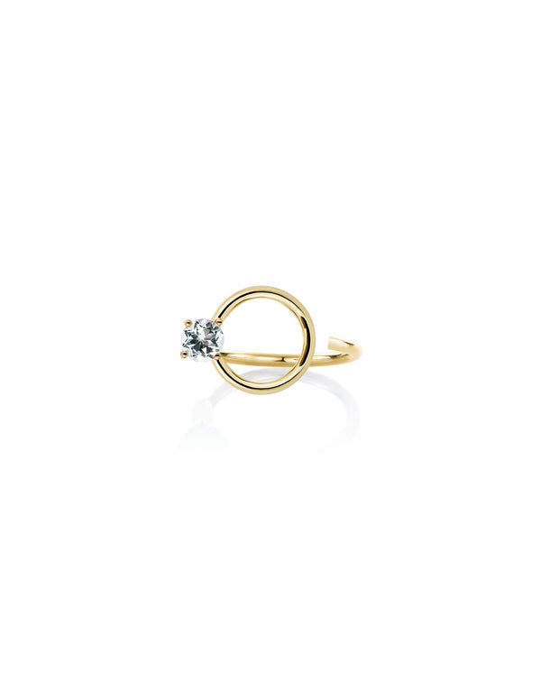 Signature Curl Ring in 9K yellow gold with a round cut white topaz by Nayestones, Belgian fine jewelry. Nayestones