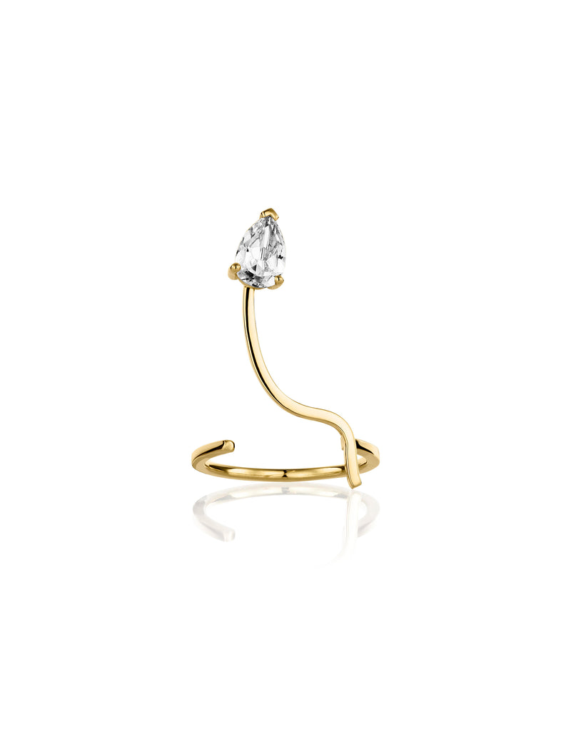 Lina Ring in 18K yellow gold with a pear-cut white topaz by Nayestones, Belgian fine jewelry. Nayestones