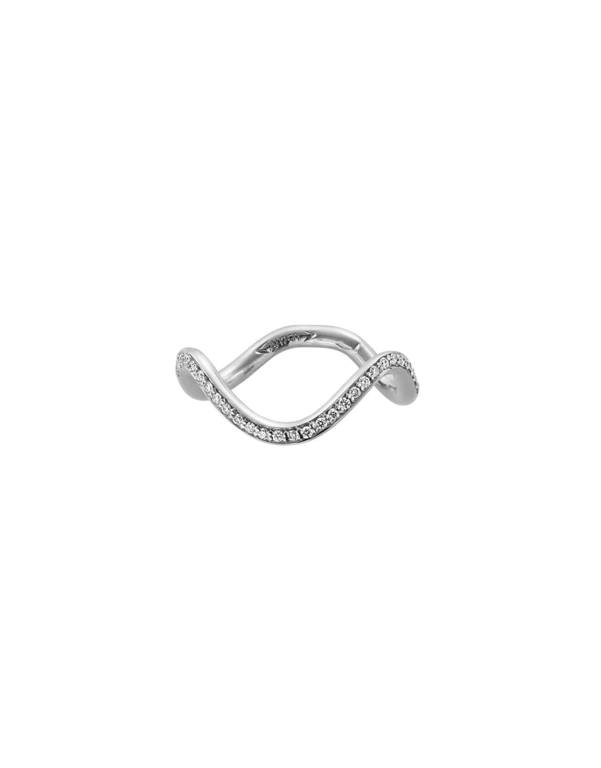 Petite Cométe ring in 18K white gold with diamond pavé by Nayestones. Belgian fine jewelry. 
