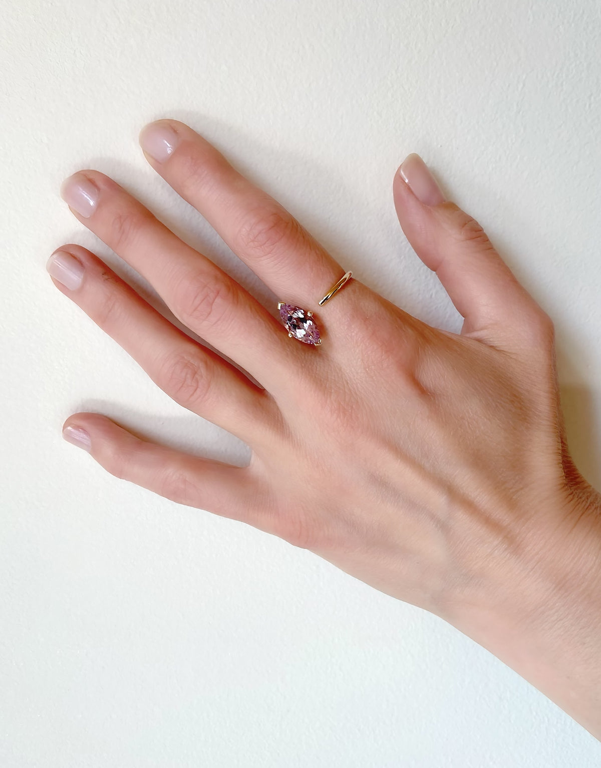 Signature Small Marquise Ring in 9k yellow gold ring with a marquise-cut purple amethyst by Nayestones, Belgian fine jewelry.